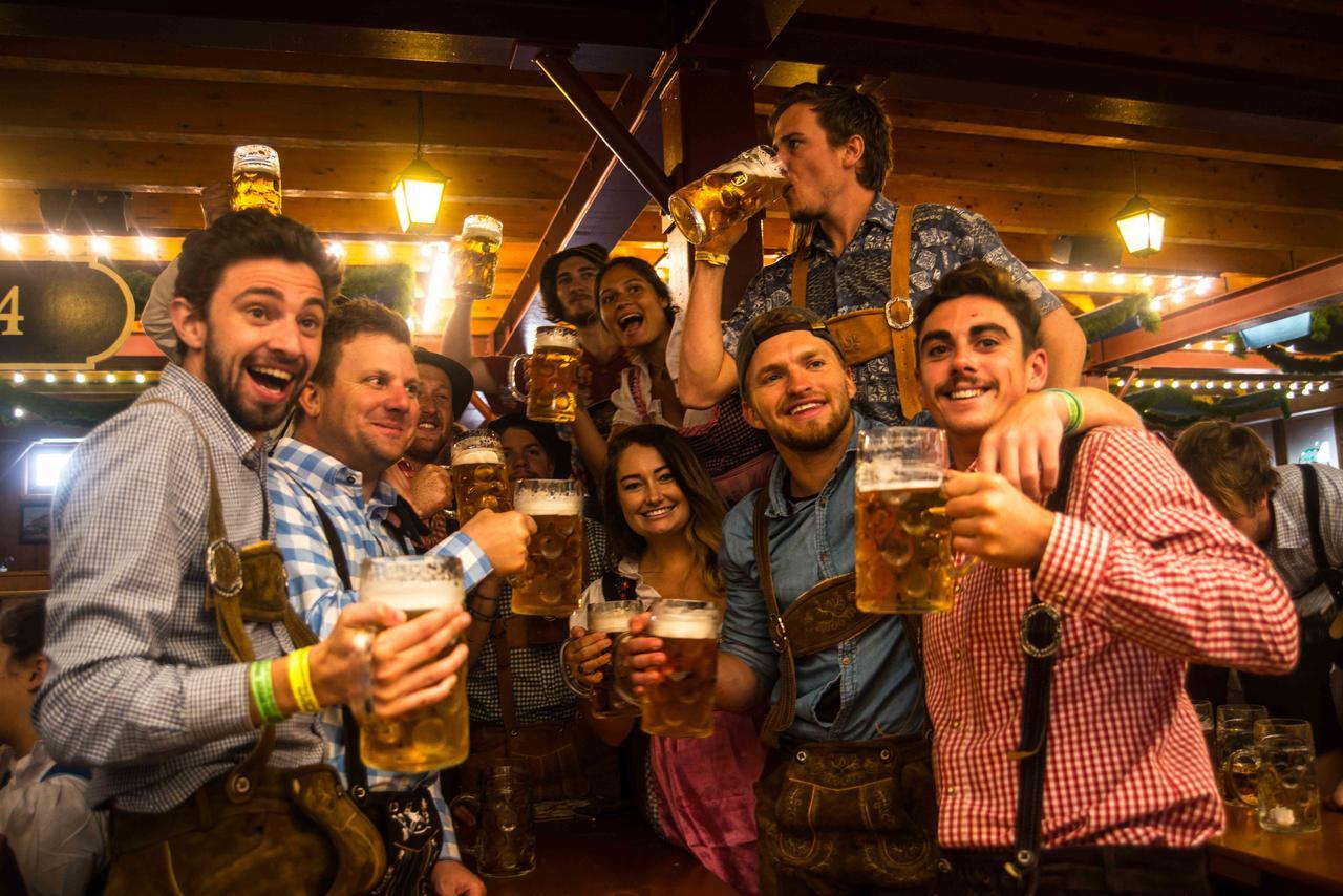 Munich Oktoberfest Glamping Hotel Bagian luar foto