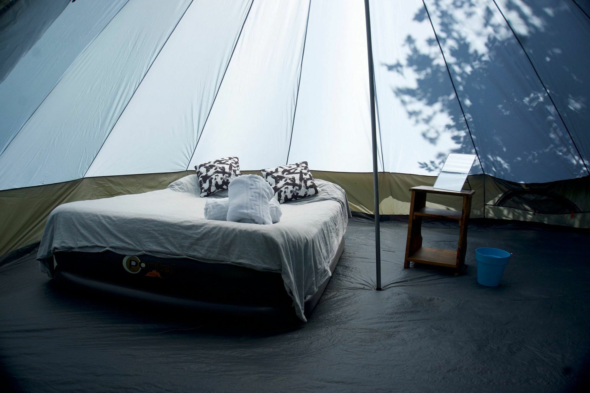 Munich Oktoberfest Glamping Hotel Bagian luar foto