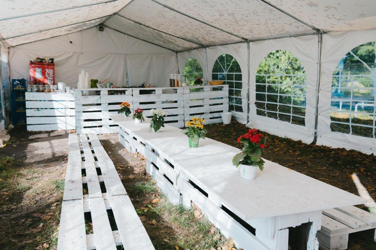 Munich Oktoberfest Glamping Hotel Bagian luar foto